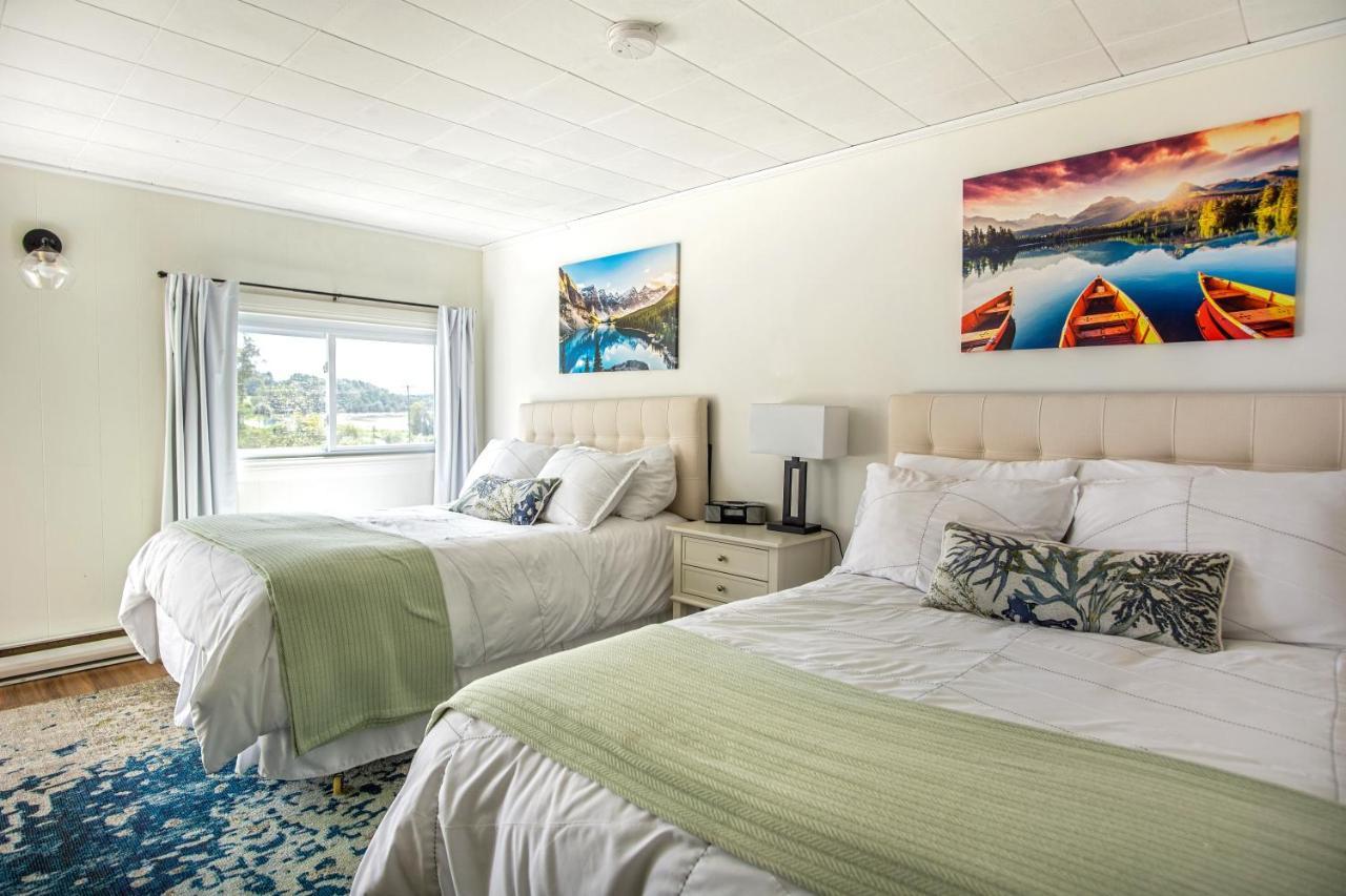 Friars Bay Inn & Cottages Welshpool Eksteriør bilde
