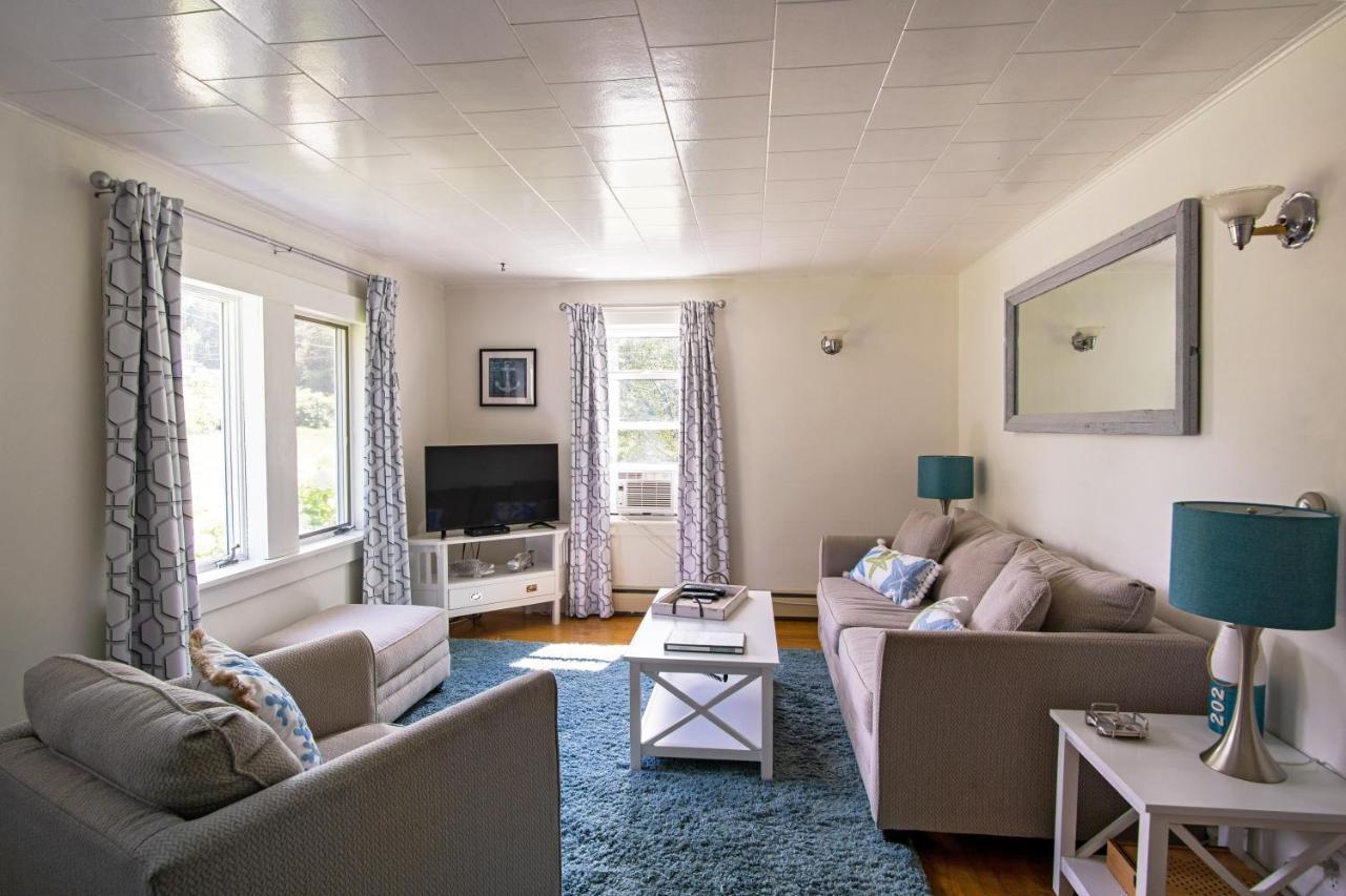 Friars Bay Inn & Cottages Welshpool Eksteriør bilde