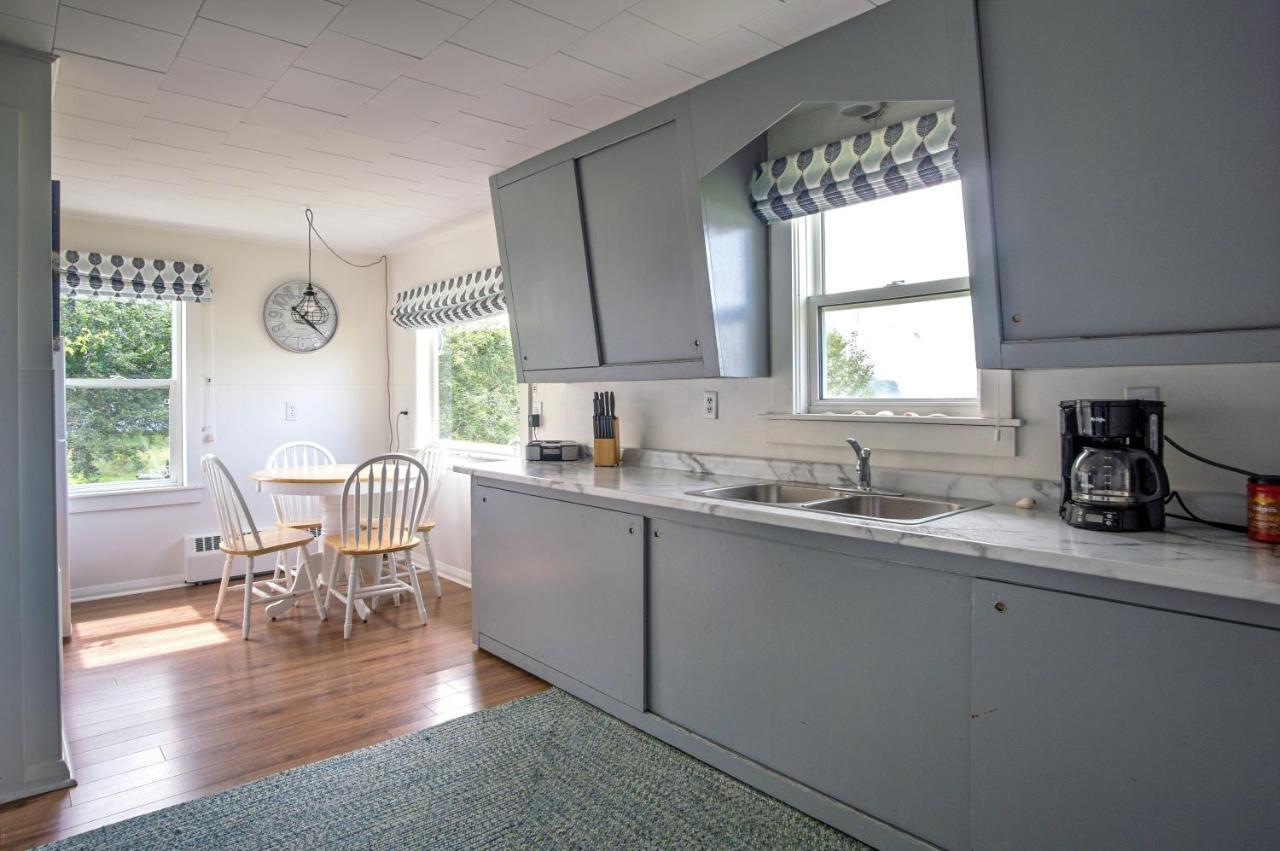 Friars Bay Inn & Cottages Welshpool Eksteriør bilde