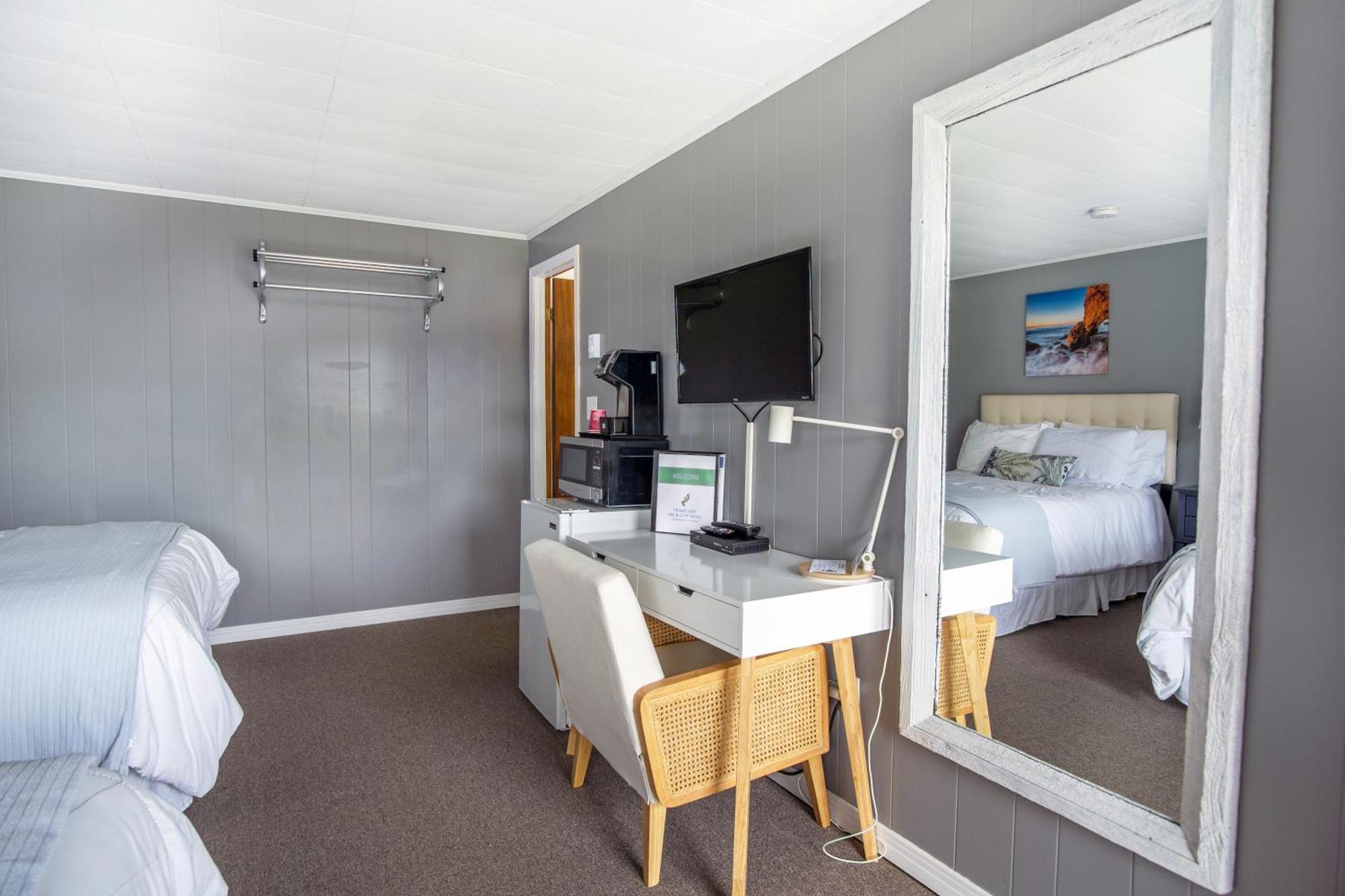 Friars Bay Inn & Cottages Welshpool Rom bilde